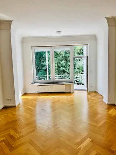 4 Zimmer Wohnung mit 140 m² in Düsseldorf – Bild 2
