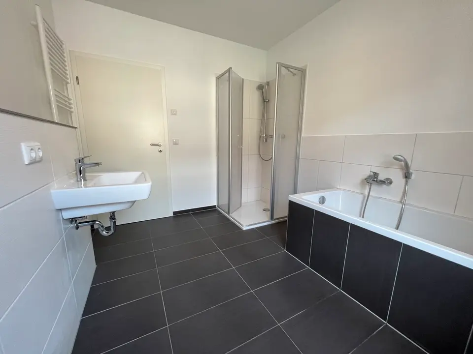 4 Zimmer Wohnung mit 102 m² in Hoyerswerda – Bild 5