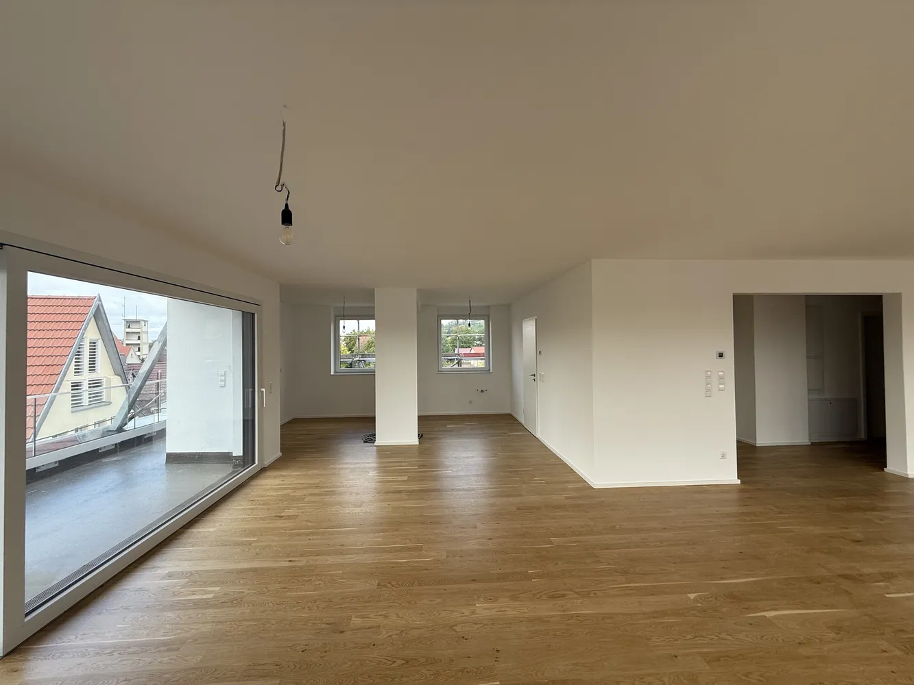 4 Zimmer Wohnung mit 143 m² in Metzingen – Bild 1