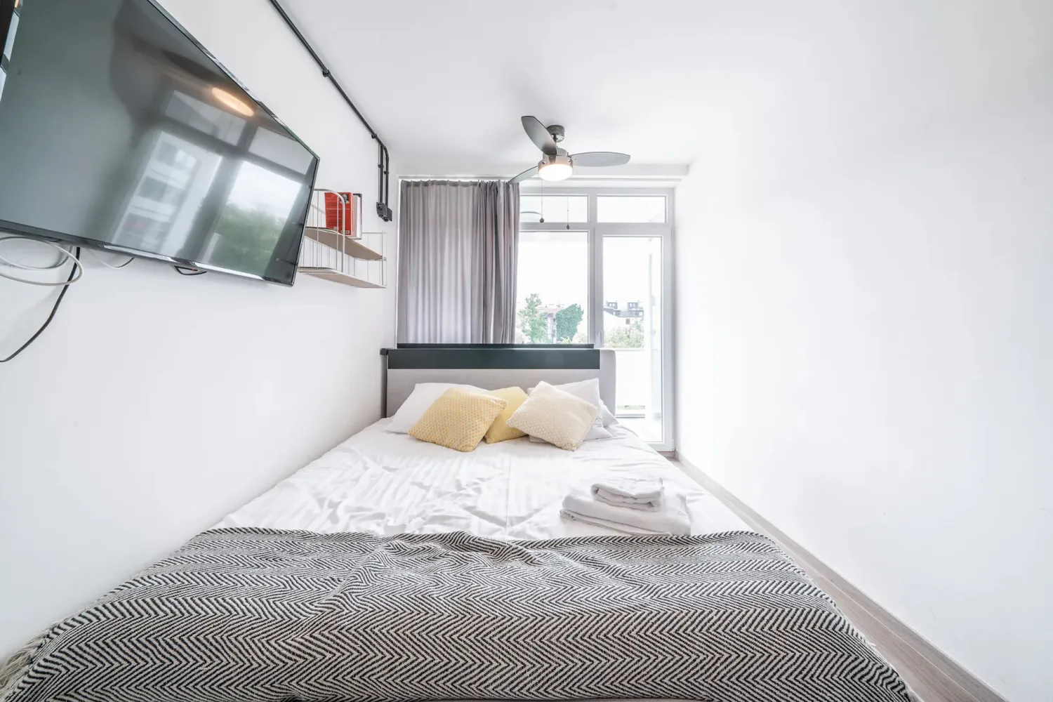 Shared room with 10 m² in Berlin – Photo 1
