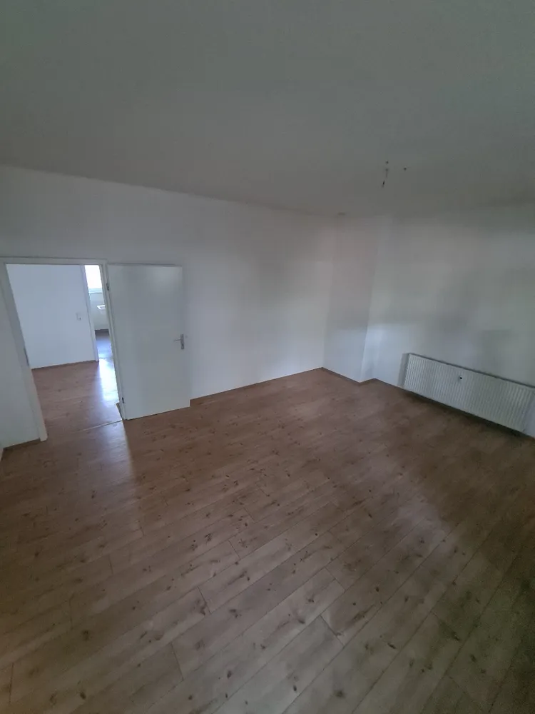2 Zimmer Wohnung mit 68 m² in Wuppertal – Bild 3