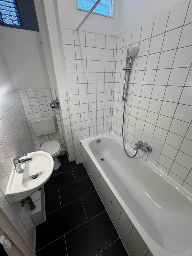 2 Zimmer Wohnung mit 75 m² in Berlin – Bild 6