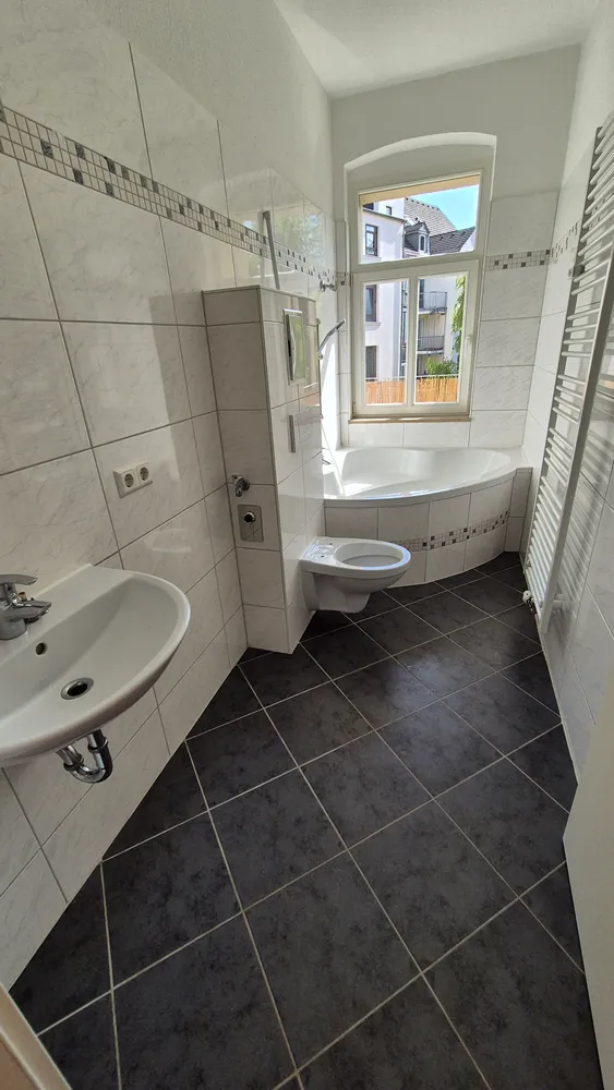 4 room apartment with 65 m² in Chemnitz – Photo 4