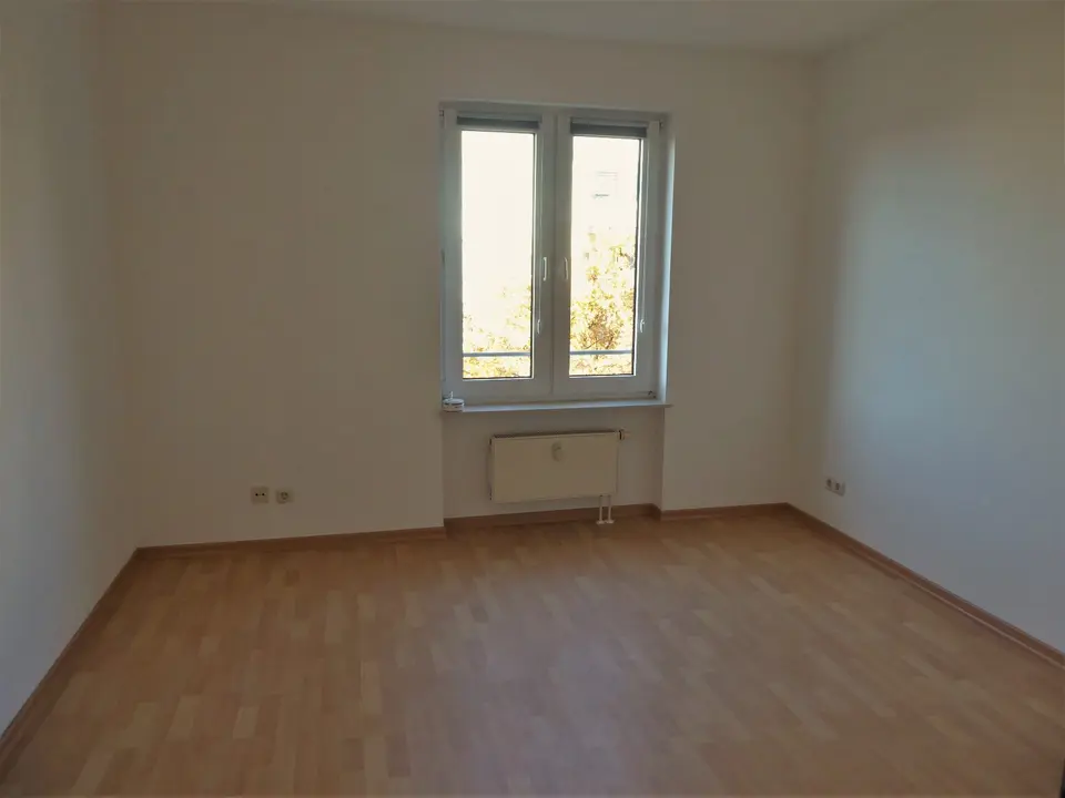 2 Zimmer Wohnung mit 57 m² in Halle (Saale) – Bild 4
