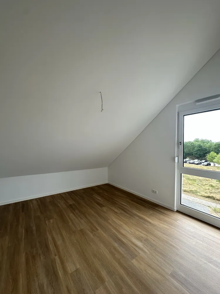 5 Zimmer Wohnung mit 108 m² in Karlsruhe – Bild 3