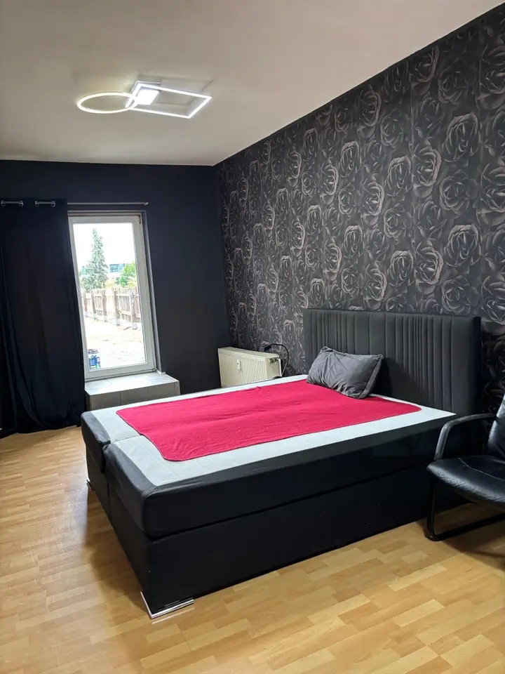 2 Zimmer Wohnung mit 65 m² in Düsseldorf – Bild 2