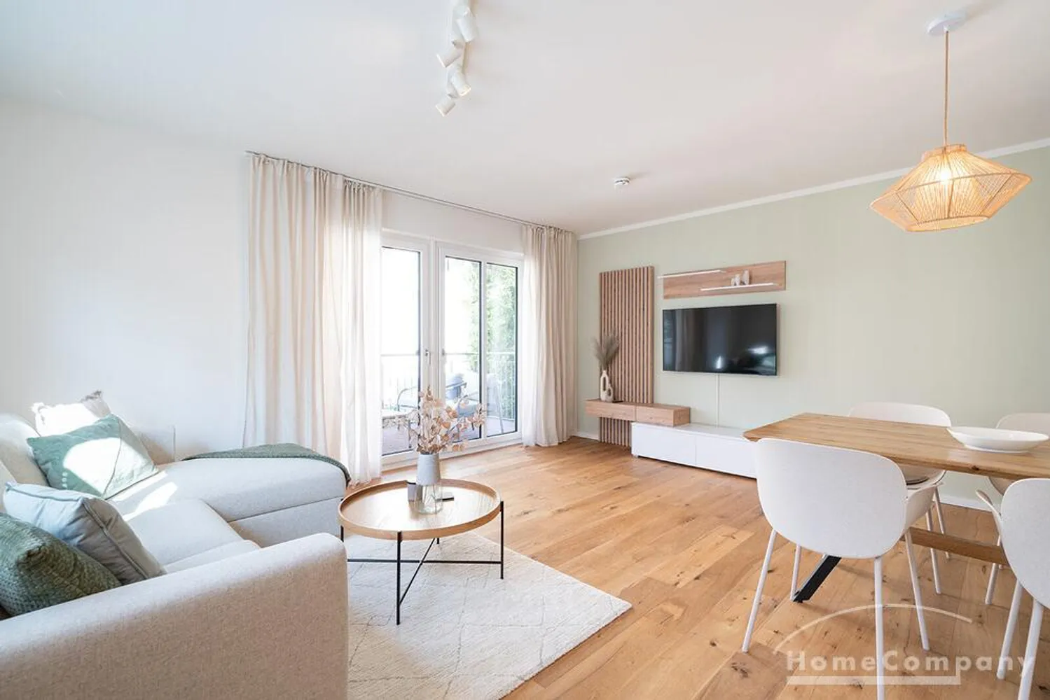 4 Zimmer Wohnung mit 108 m² in Dresden – Bild 1