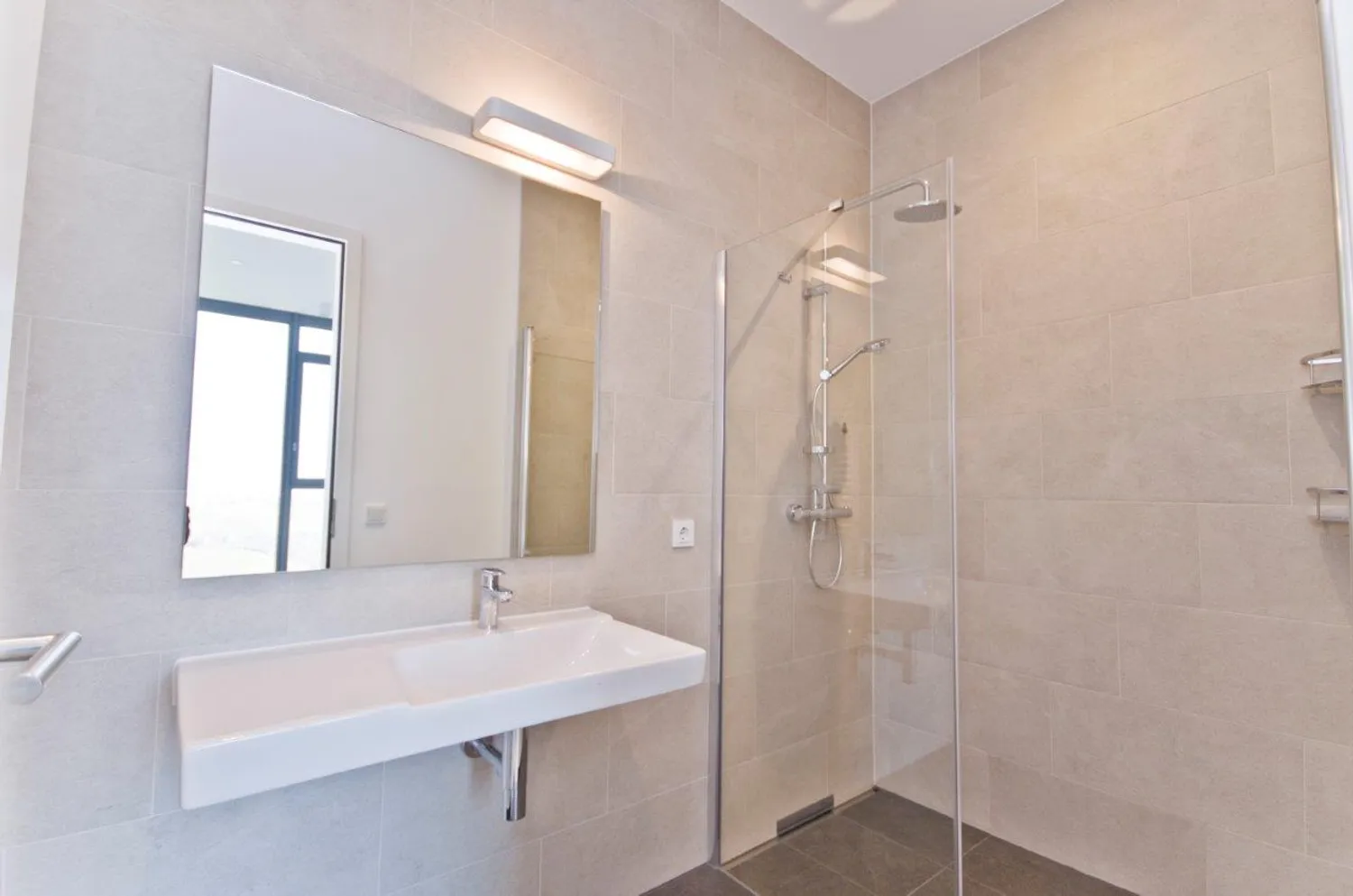 4 Zimmer Wohnung mit 184 m² in Stuttgart – Bild 3