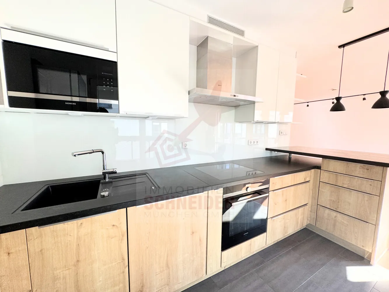 4 Zimmer Wohnung mit 98 m² in München – Bild 3