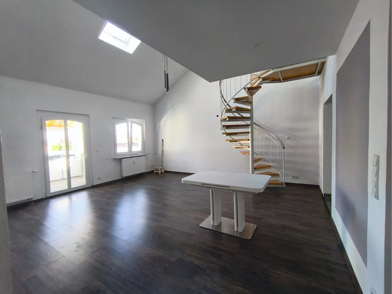 3 Zimmer Wohnung mit 83 m² in Halle (Saale) – Bild 3