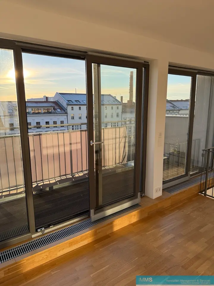 2 Zimmer Wohnung mit 102 m² in Berlin – Bild 4