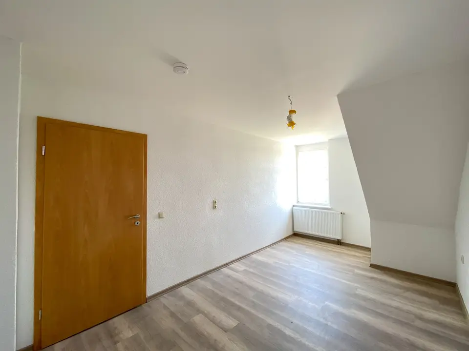 4 Zimmer Wohnung mit 90 m² in Weißenfels – Bild 9