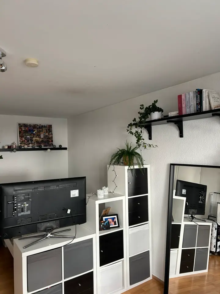 Shared room with 98 m² in Stuttgart – Photo 2