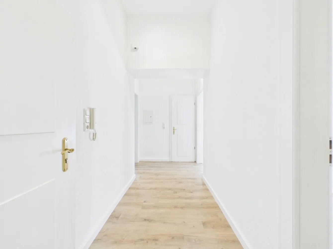 2 Zimmer Wohnung mit 79 m² in Detmold – Bild 2
