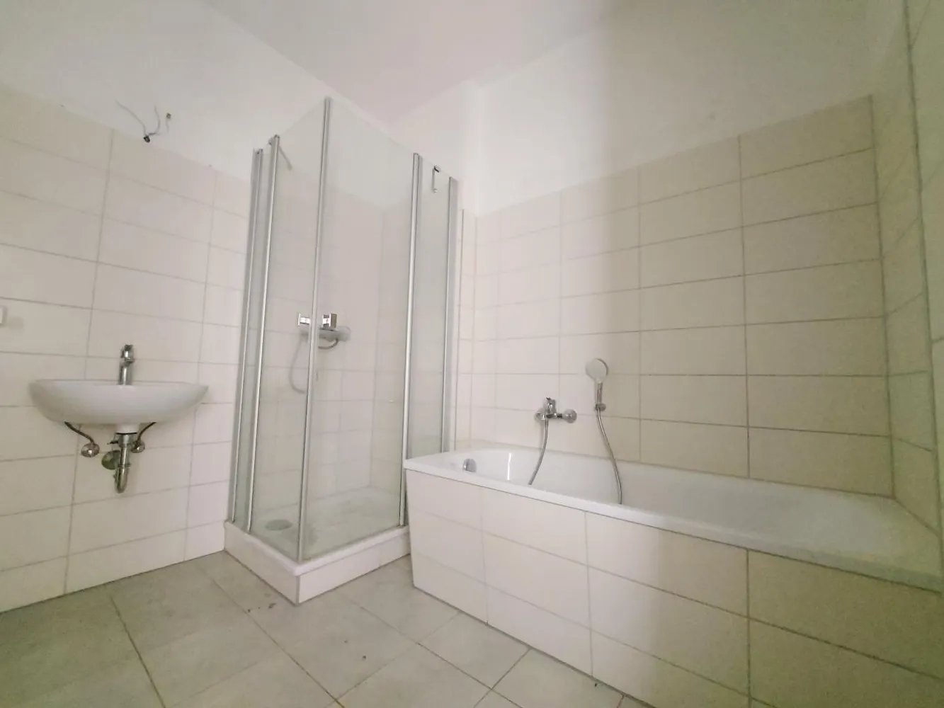 4 Zimmer Wohnung mit 107 m² in Magdeburg – Bild 4