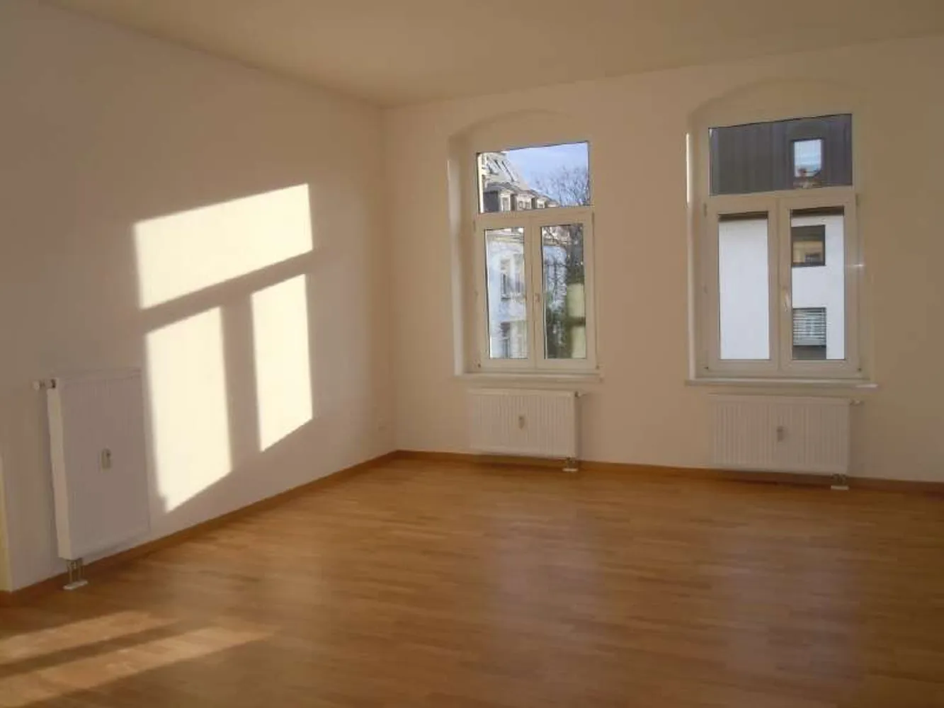 4 Zimmer Wohnung mit 128 m² in Dresden – Bild 3