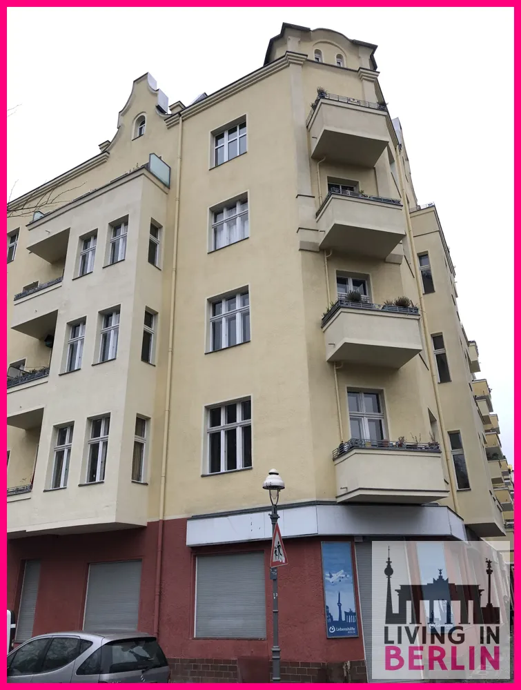 2 Zimmer Wohnung mit 102 m² in Berlin – Bild 1