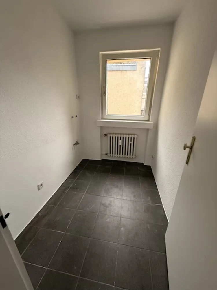 1 room apartment with 45 m² in Leverkusen – Photo 1