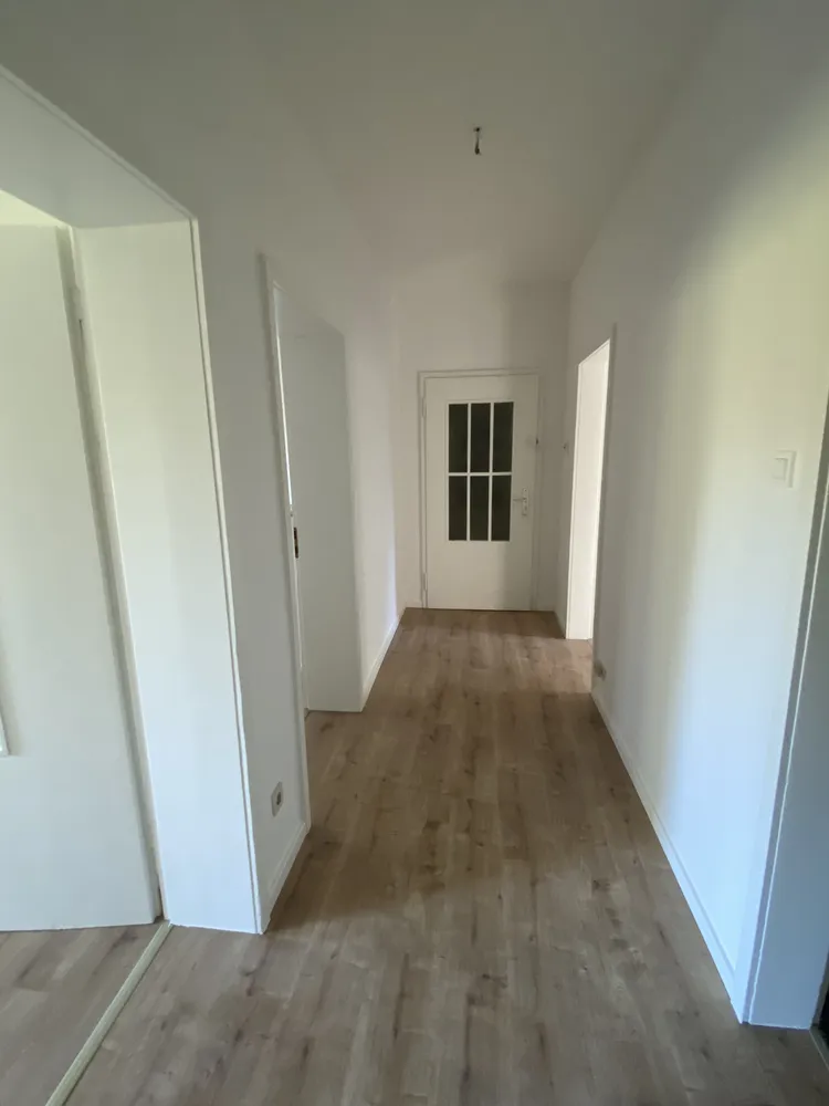 3 Zimmer Wohnung mit 84 m² in Leverkusen – Bild 2
