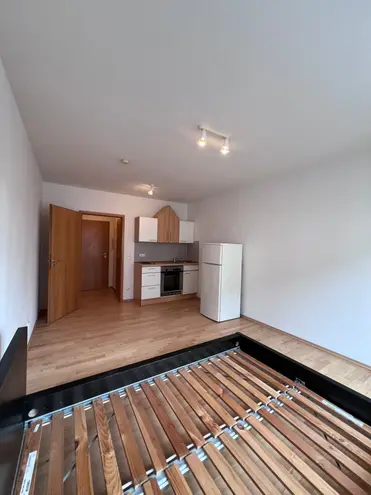 1 Zimmer Wohnung mit 27 m² in Wiesbaden – Bild 2