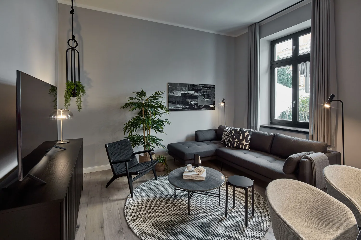 2 Zimmer Wohnung mit 97 m² in Düsseldorf – Bild 3