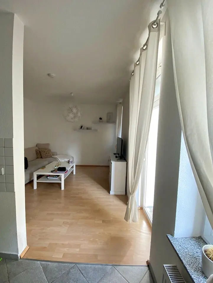 2 Zimmer Wohnung mit 54 m² in Halle (Saale) – Bild 2