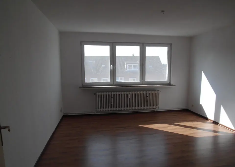 4 Zimmer Wohnung mit 92 m² in Bremerhaven – Bild 1