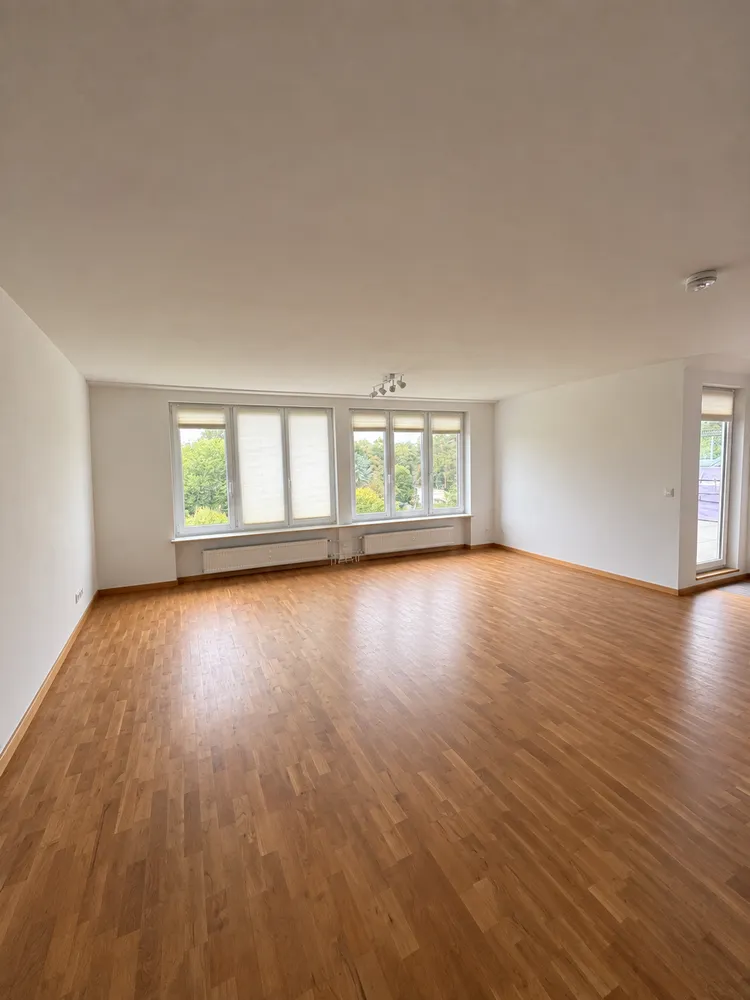 3 Zimmer Wohnung mit 103 m² in Hamburg – Bild 2