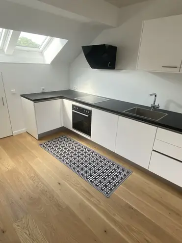 2 Zimmer Wohnung mit 76 m² in Berlin – Bild 2