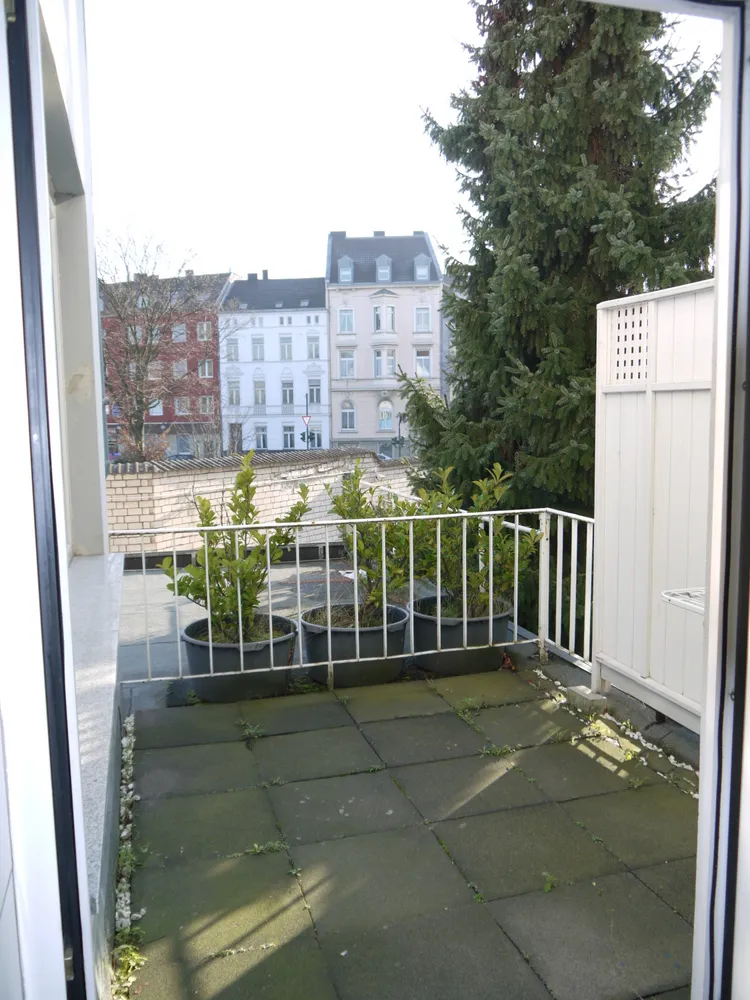 1 room apartment with 38 m² in Bonn – Photo 7
