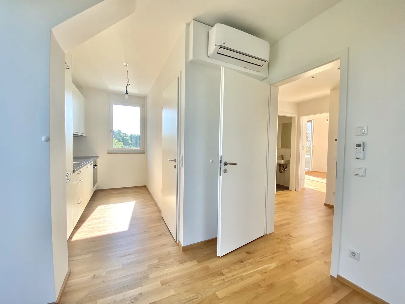 2 Zimmer Wohnung mit 79 m² in München – Bild 11