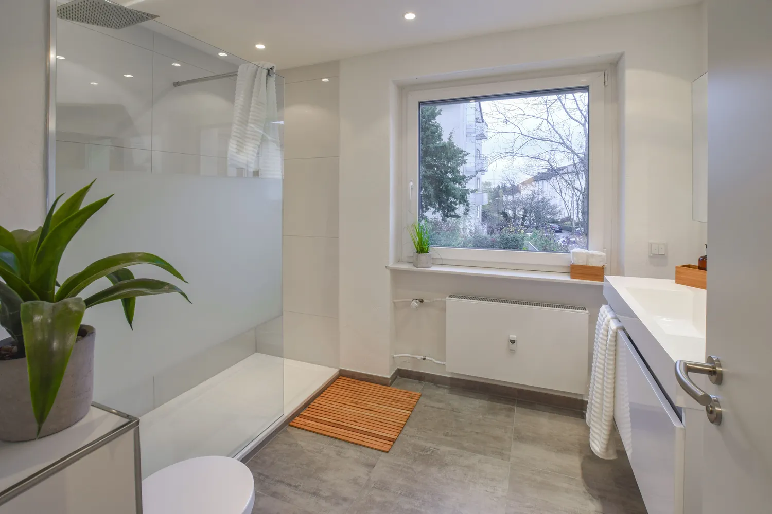 3 Zimmer Wohnung mit 85 m² in Wiesbaden – Bild 2