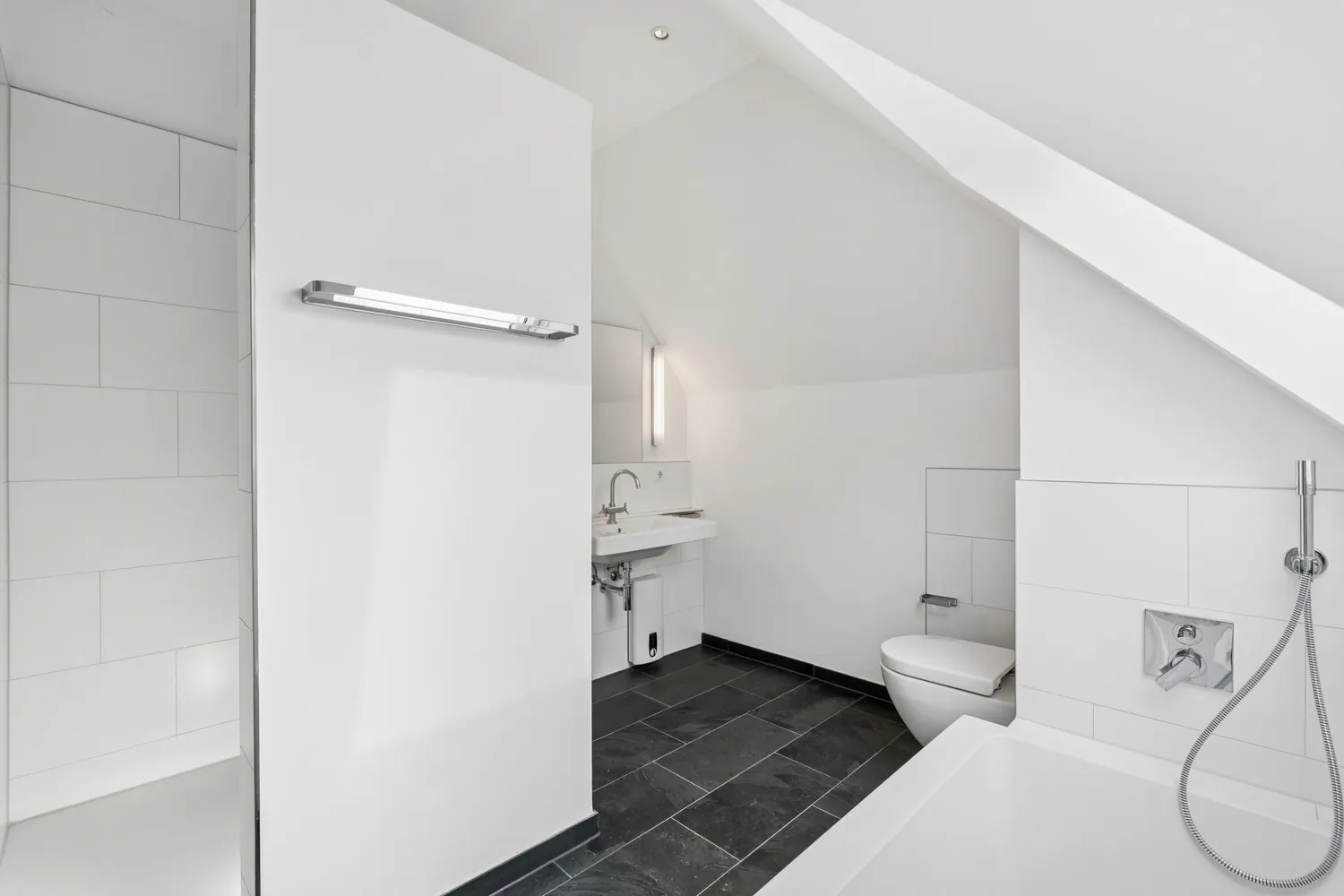 5 Zimmer Wohnung mit 189 m² in Hannover – Bild 7