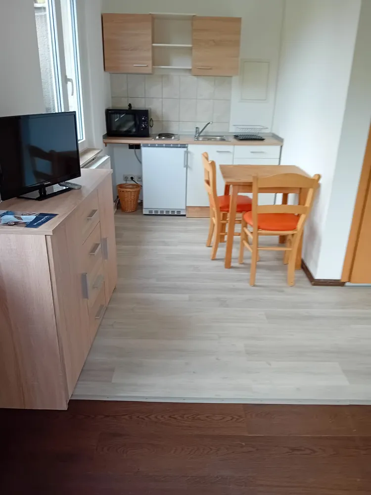 1 Zimmer Wohnung mit 33 m² in Zwickau – Bild 2