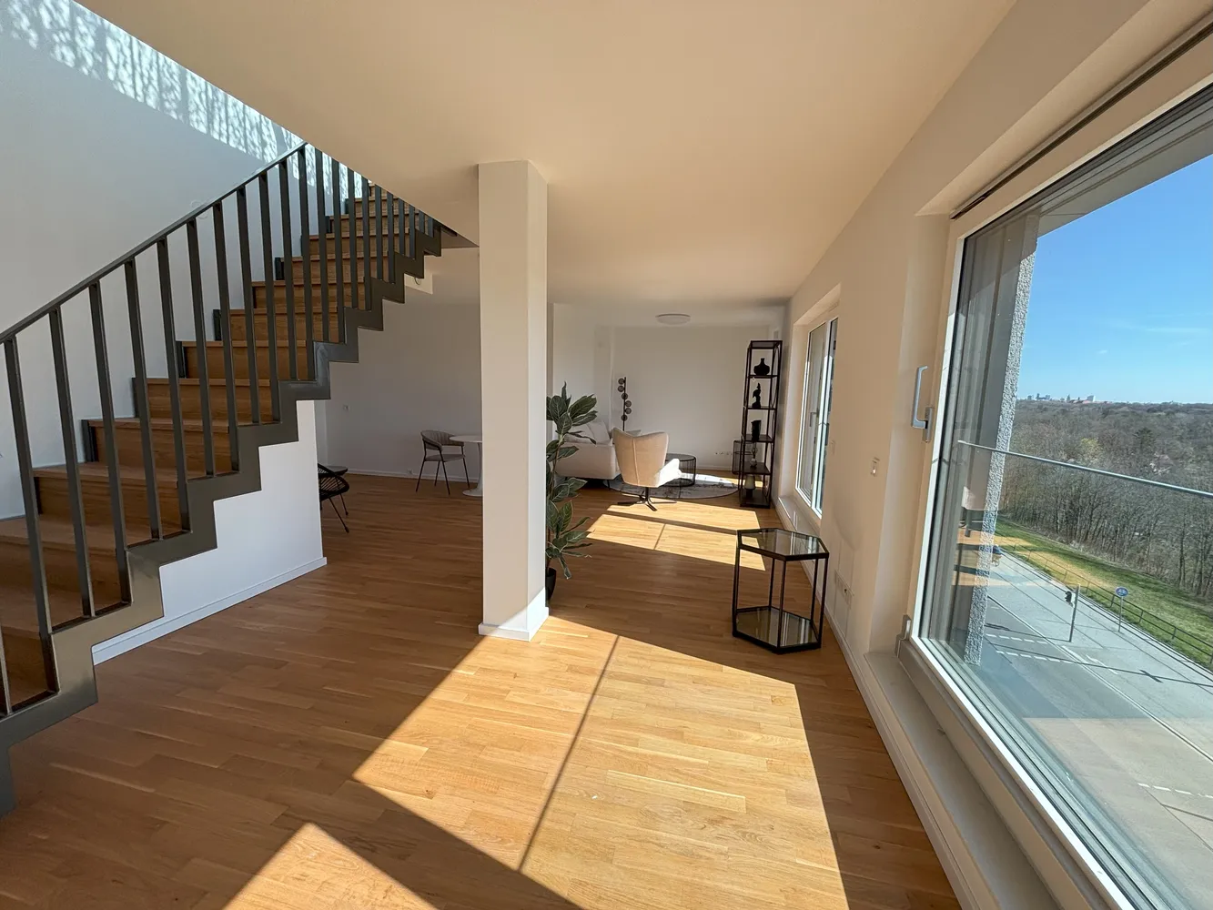 3 Zimmer Wohnung mit 100 m² in München – Bild 1