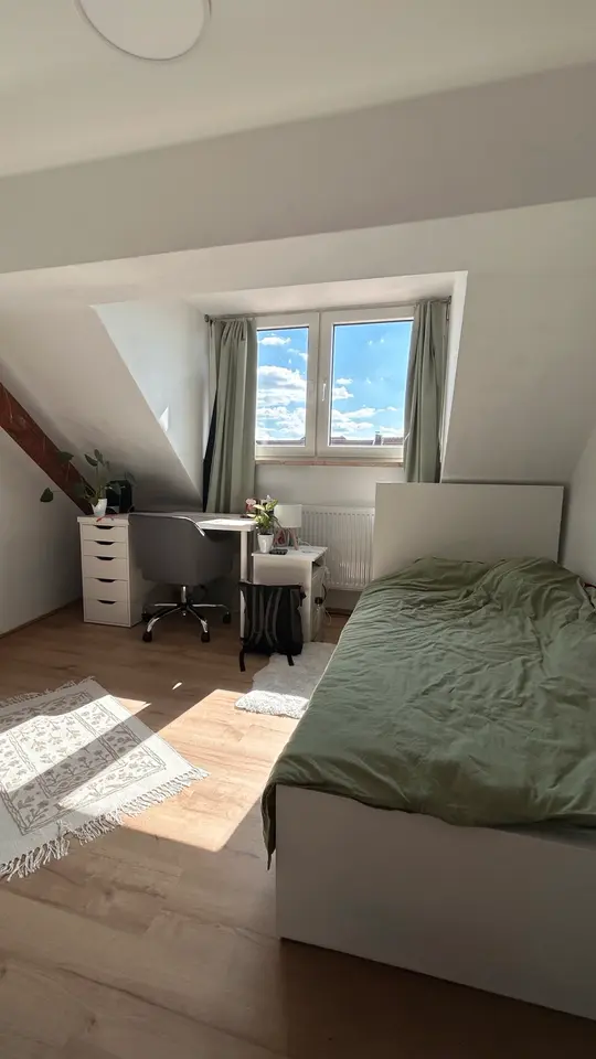 WG-Zimmer mit 12 m² in Nürnberg – Bild 1