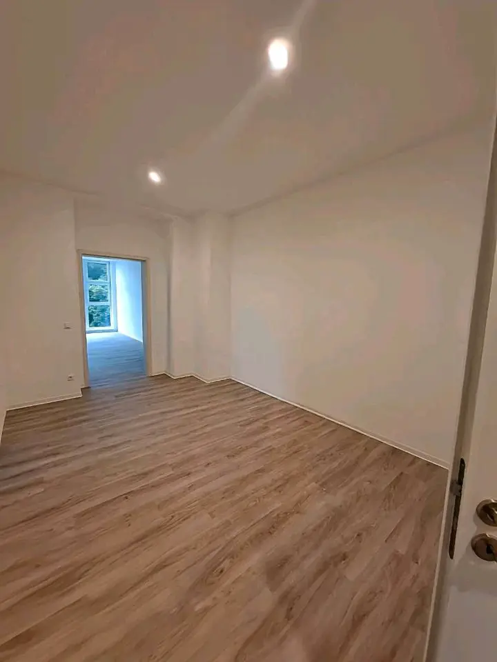 3 Zimmer Wohnung mit 114 m² in Crimmitschau – Bild 2