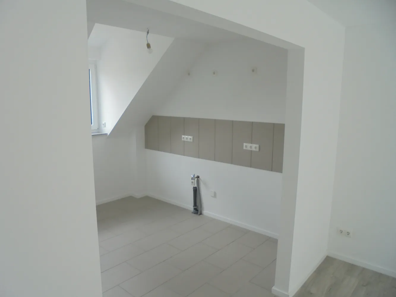 4 Zimmer Wohnung mit 100 m² in Dresden – Bild 3