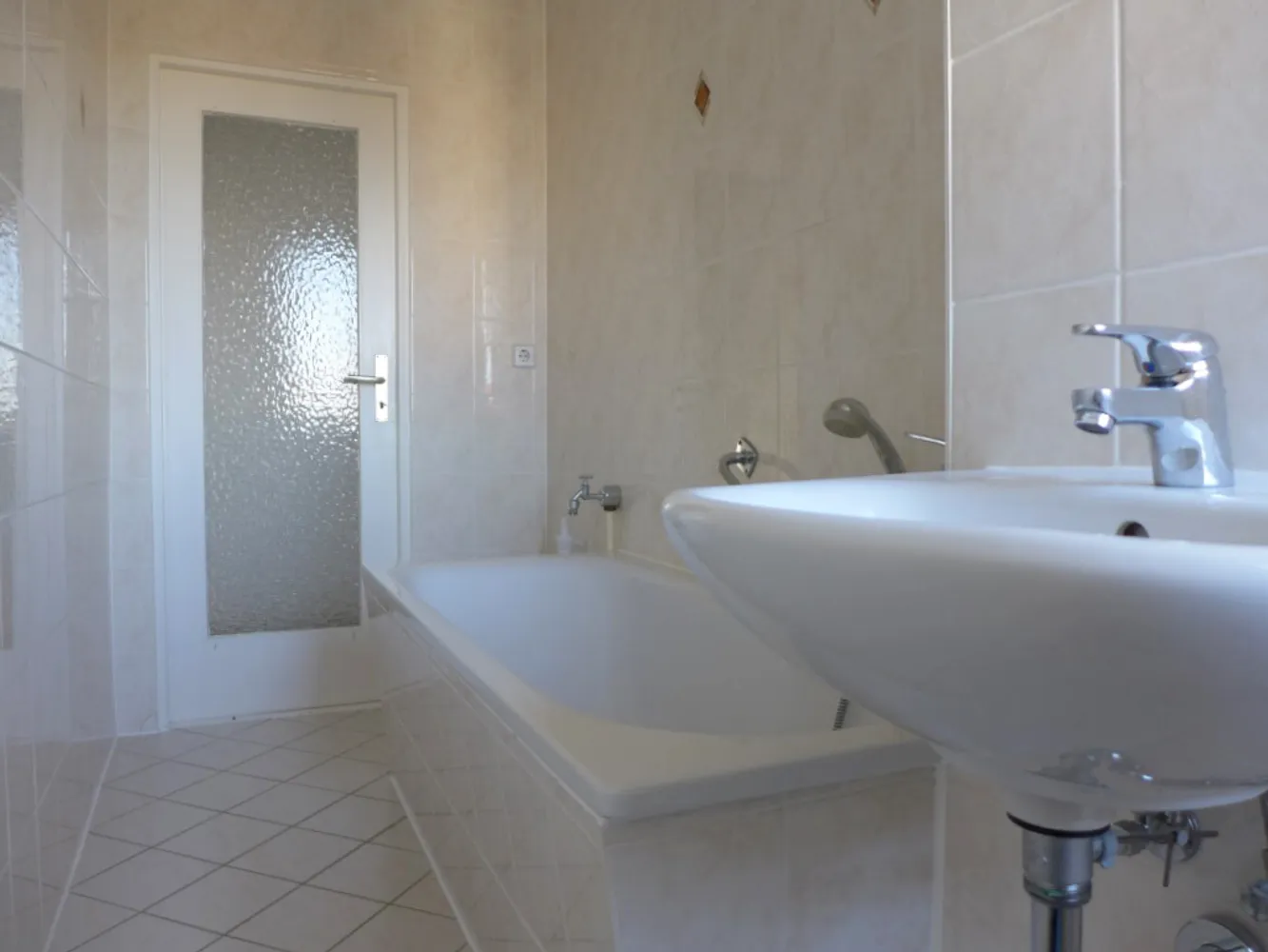 2 room apartment with 50 m² in Limbach-Oberfrohna – Photo 3