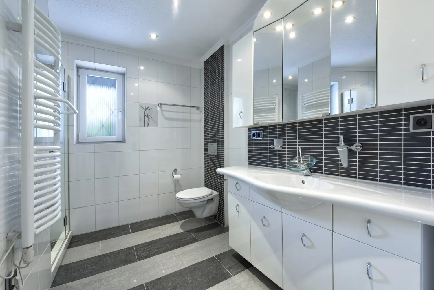 3 Zimmer Wohnung mit 105 m² in Düsseldorf – Bild 6