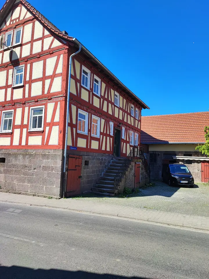 7 Zimmer Haus mit 155 m² in Marburg – Bild 1
