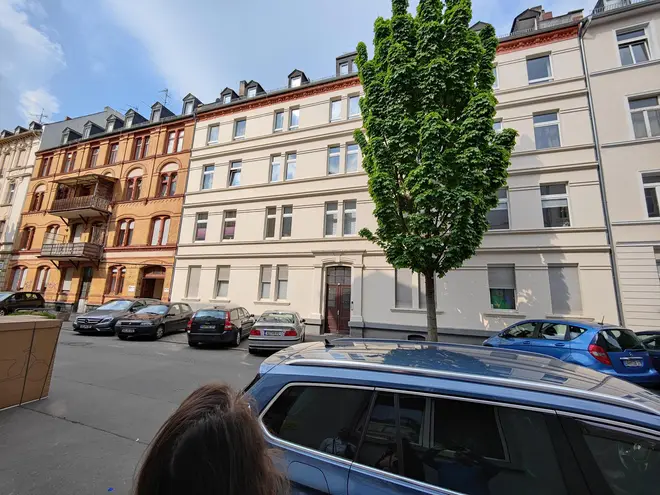 4 Zimmer Wohnung mit 127 m² in Wiesbaden – Bild 1
