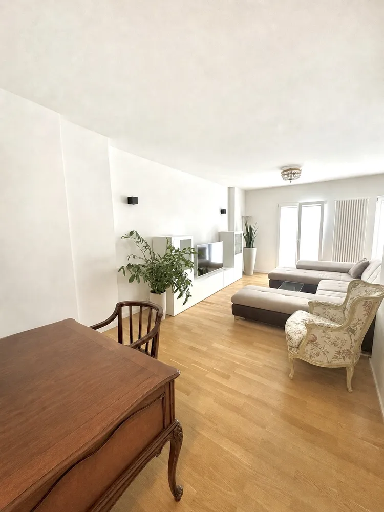 3 Zimmer Wohnung mit 118 m² in München – Bild 4