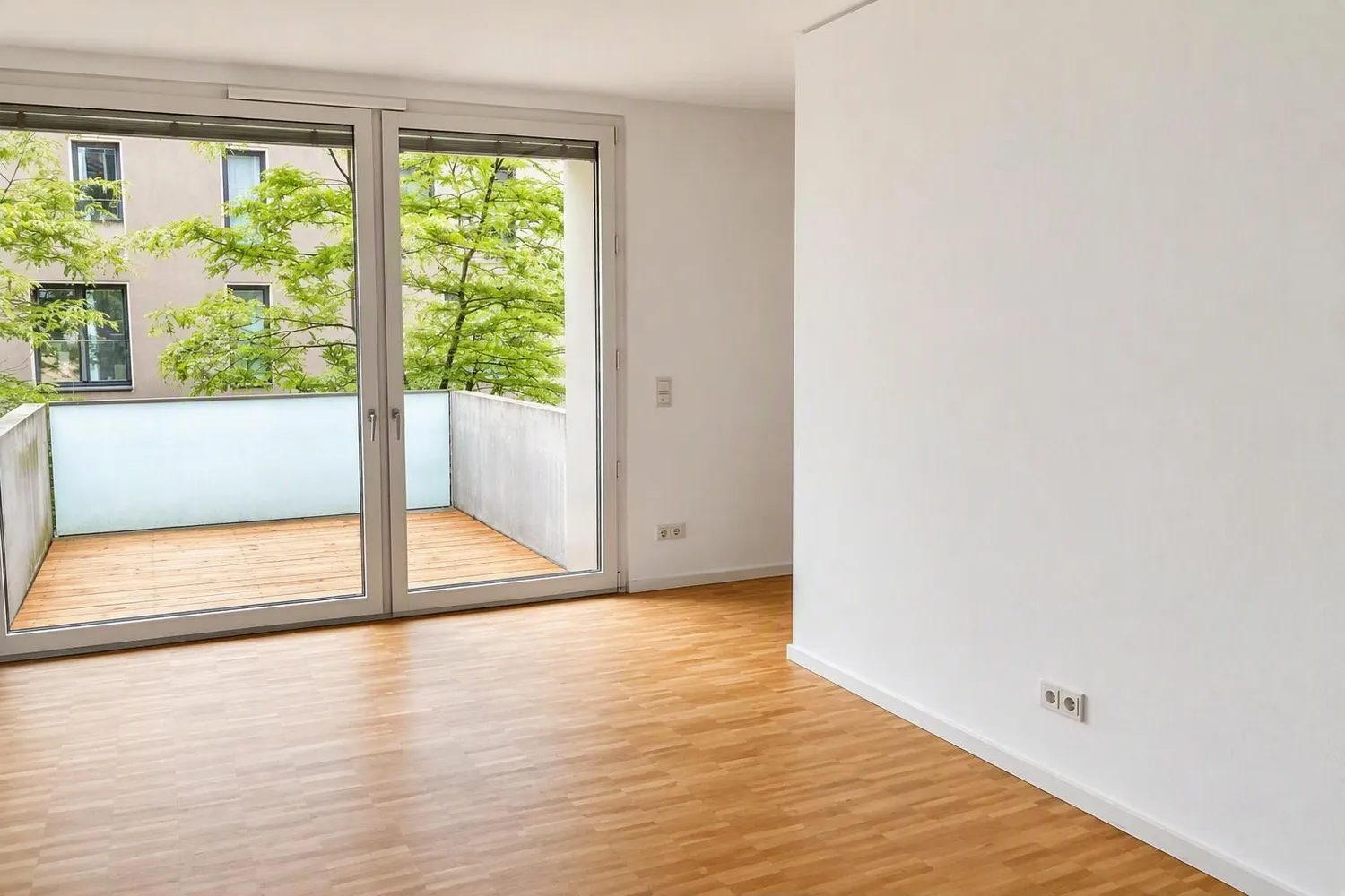 2 room apartment with 73 m² in Hanover – Photo 1