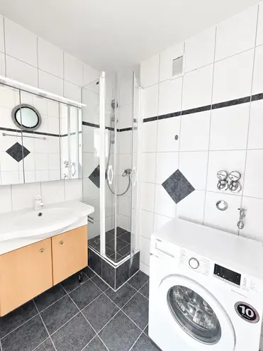 4 Zimmer Wohnung mit 80 m² in Stuttgart – Bild 9