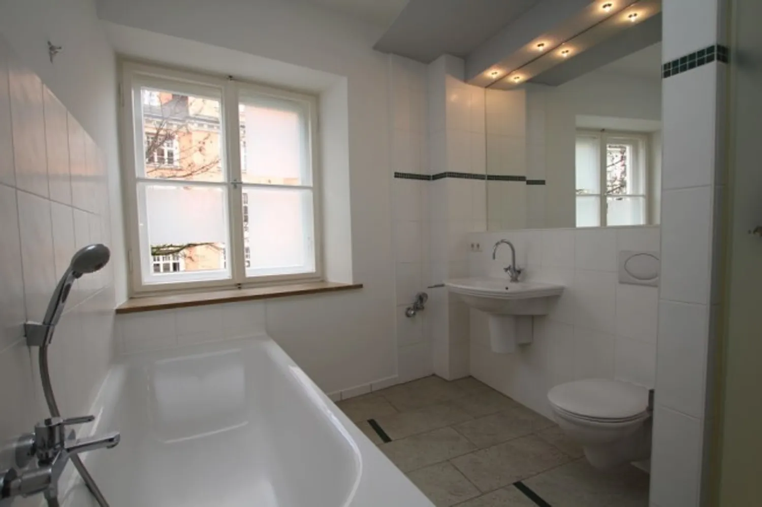 3 Zimmer Wohnung mit 81 m² in München – Bild 6