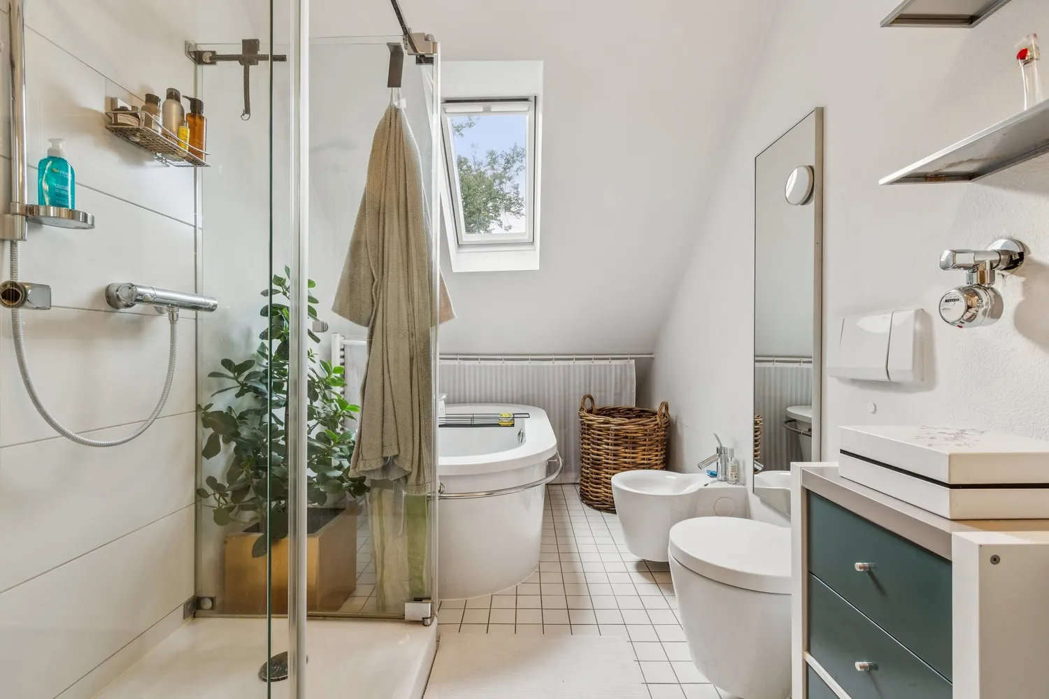 5 room apartment with 174 m² in Düsseldorf – Photo 8