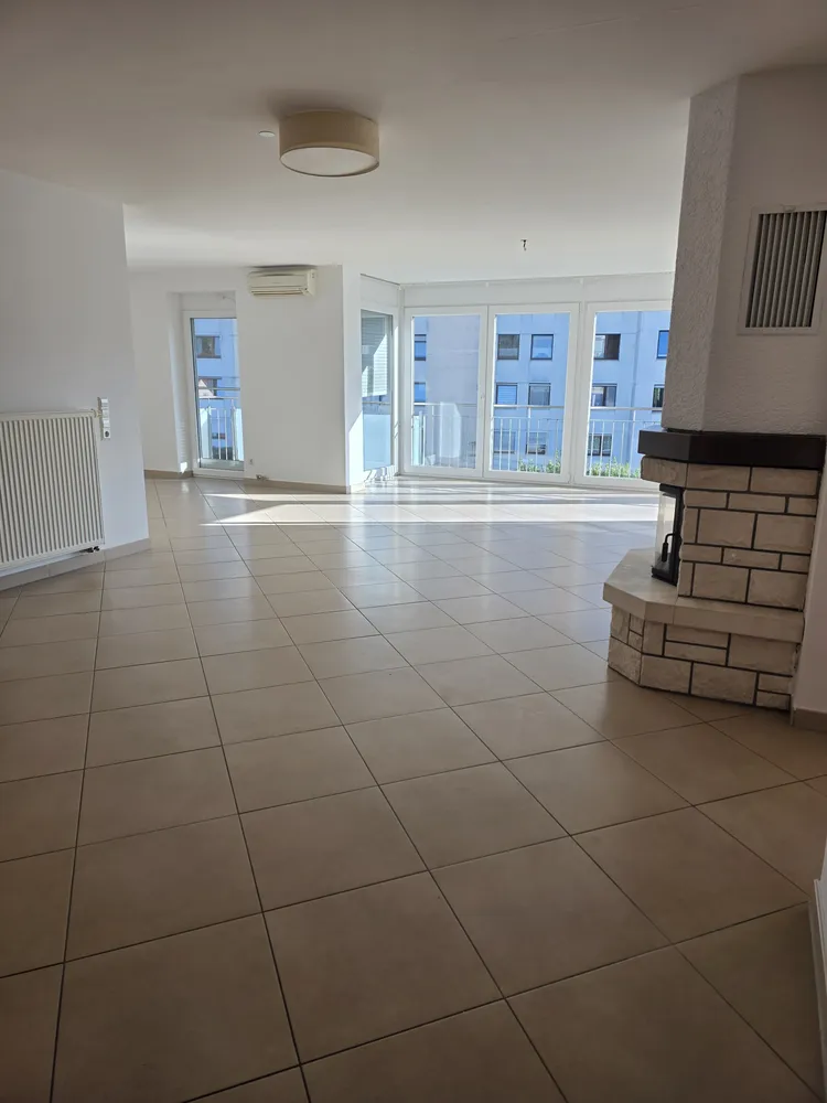 5 Zimmer Wohnung mit 140 m² in Karlsruhe – Bild 1