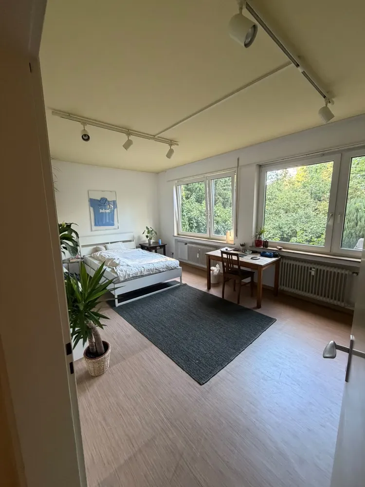 4 Zimmer Wohnung mit 125 m² in Stuttgart – Bild 1