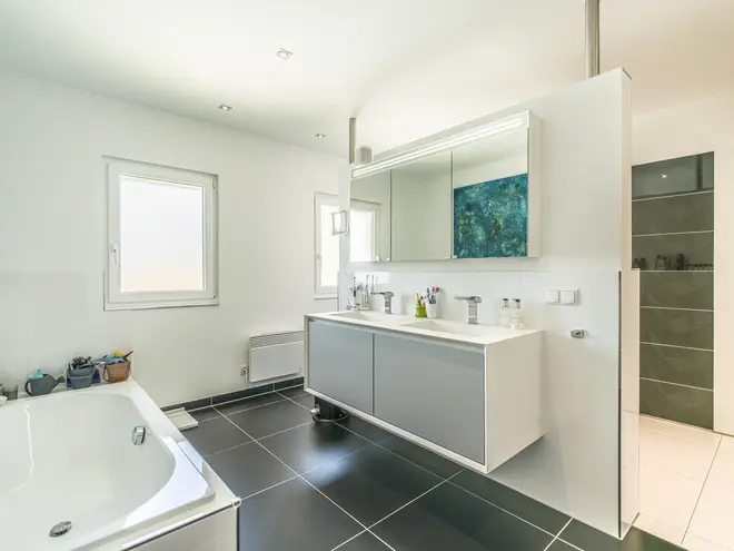 8 Zimmer Haus mit 250 m² in Wiesbaden – Bild 3